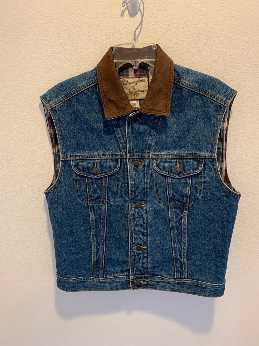 Wrangler Vintage  Blue Denim Vest with Brown Collar​